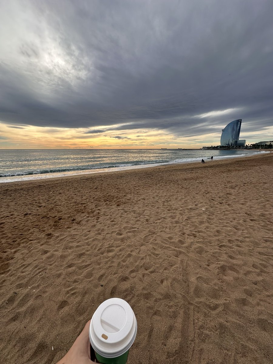 Negunato's tweet photo. Bondia Barcelona https://t.co/zXEON7gVF0