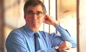 24 anys que la banda terrorista ETA va assassinar Ernest Lluch. Com cada any el recordem i rendim homenatge. Un defensor de la pau compromès amb el diàleg. Artífex de la sanitat publica. Un gegant de la politica i el servei públic. 
L Ernest sempre estarà a la nostra memoria