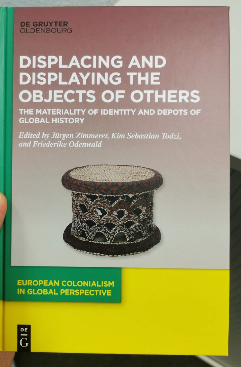 🥂This Monday our book, a theoretical foundation of an Hamburg school of (post-)colonial provenance research of sorts was published with <a href="/dg_history/">De Gruyter History ➡️ dgb-history.bsky.social</a>.
It sums up many of our projects over the last couple of years <a href="/coloniallegacy/">Koloniales Erbe</a> 
It is free to download👇  
degruyter.com/document/doi/1…