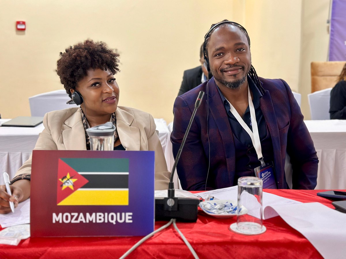 ALMA_2030's tweet photo. This yr, the Malaria Youth Corps network has expanded to 13 countries across Africa, marking an incredible milestone! We're taking this a notch higher by hosting the first Africa Malaria & NTDs Youth Corps Forum in Nairobi, Kenya🇰🇪.

With representation from 15 countries (🇰🇪🇸🇸🇧🇫🇨🇲🇨🇩🇸🇿🇬🇳🇱🇷🇲🇼🇲🇿🇳🇦🇳🇬🇺🇬🇿🇲), the two-day forum will focus on exchanging best practices in youth-led efforts against #malaria and #NTDs. Key discussions will include gender mainstreaming in advocacy, the intersection of climate change and health, universal health coverage, pandemic preparedness, and strategic planning to enhance the impact of these youth champions across the continent.
#ZMSWM
#BeatNTDs