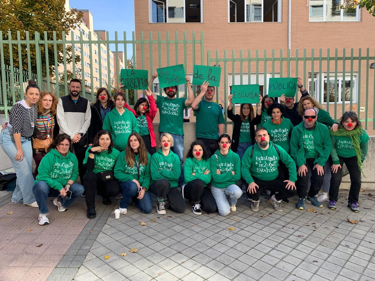 Asamblea Menos Lectivas #SalvemosLaPública tweet media
