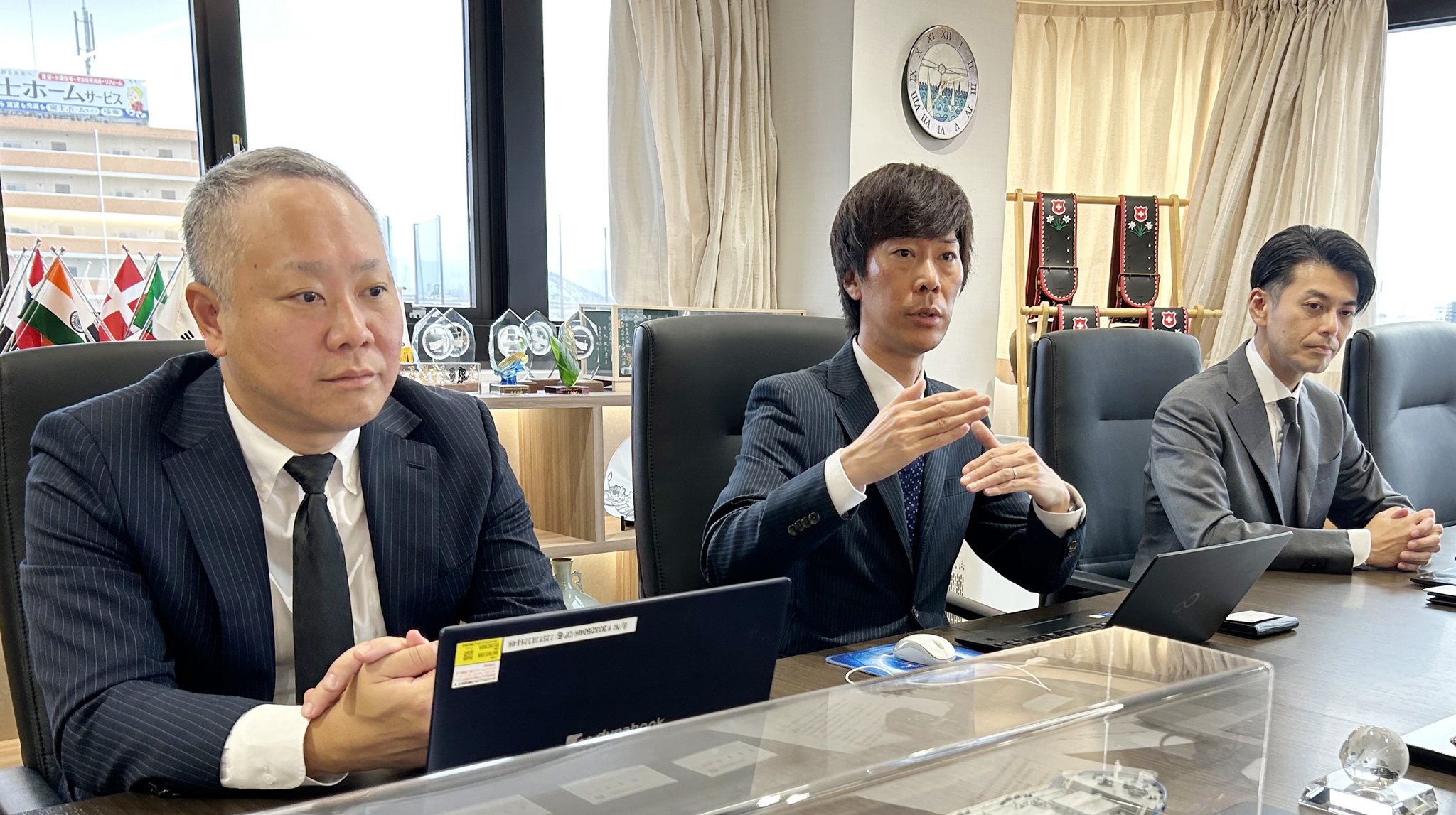 銀杯 純銀 静岡県警察本部長賞 133g 銀杯 純銀 静岡県警察本部長賞 133g 市民の皆さんのために力