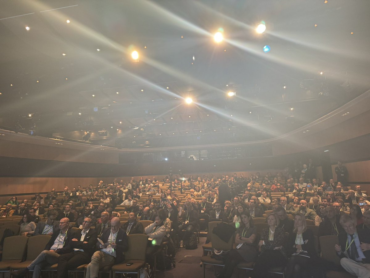 Evanguelos Xylinas (@evanguelosx) on Twitter photo Salle comble pour le forum du comité de formation continue consacrée à l incontinence urinaire féminine! #CFU2024 <a href="/AFUrologie/">Association Française d'Urologie - AFU</a> Salle comble pour le forum du comité de formation continue consacrée à l incontinence urinaire féminine! #CFU2024 <a href="/AFUrologie/">Association Française d'Urologie - AFU</a>