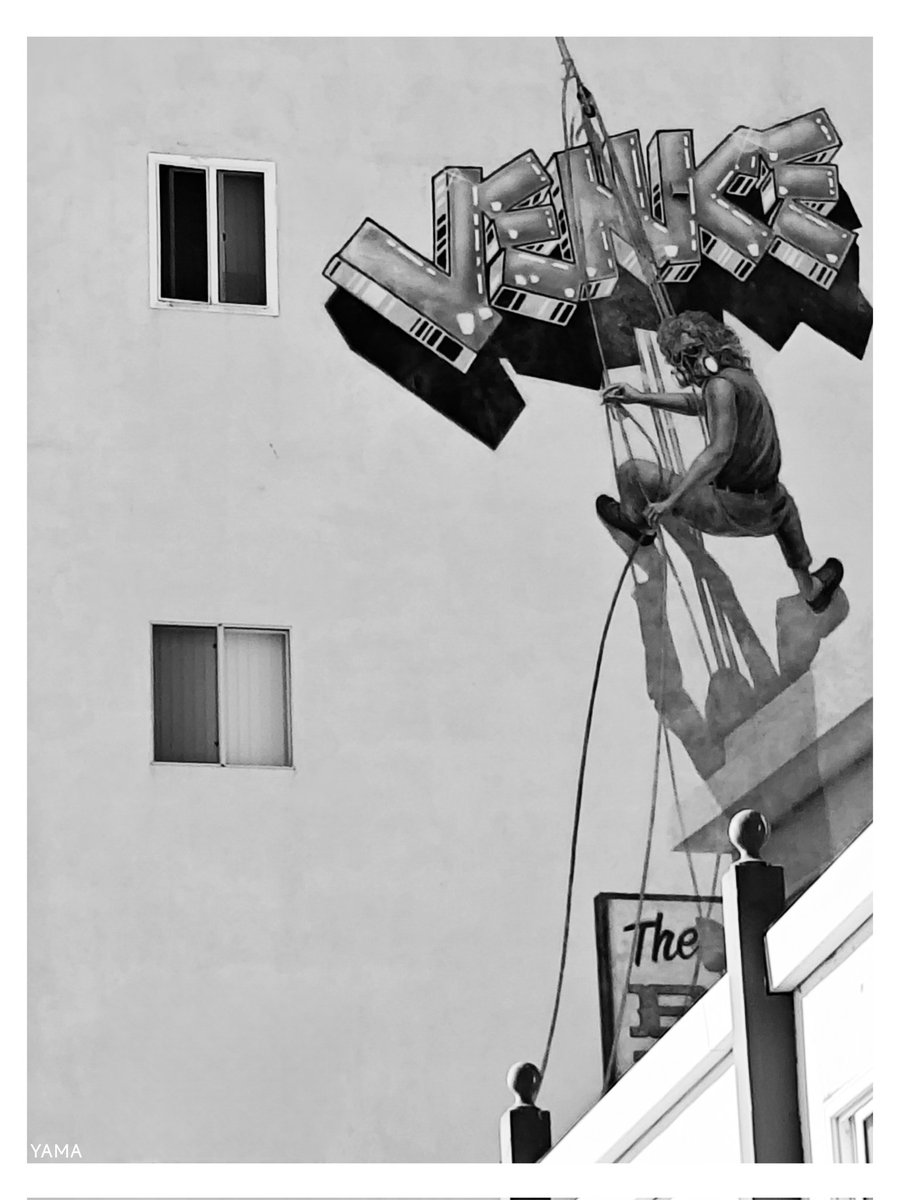 Yama_VP's tweet image. •Venice Beach Street Art

#VeniceBeach #StreetArt #Graffiti #Murales #Street #Beach #Urban #BW #LosAngeles #California #USA
#StreetPhotography #Photography
#Yama山