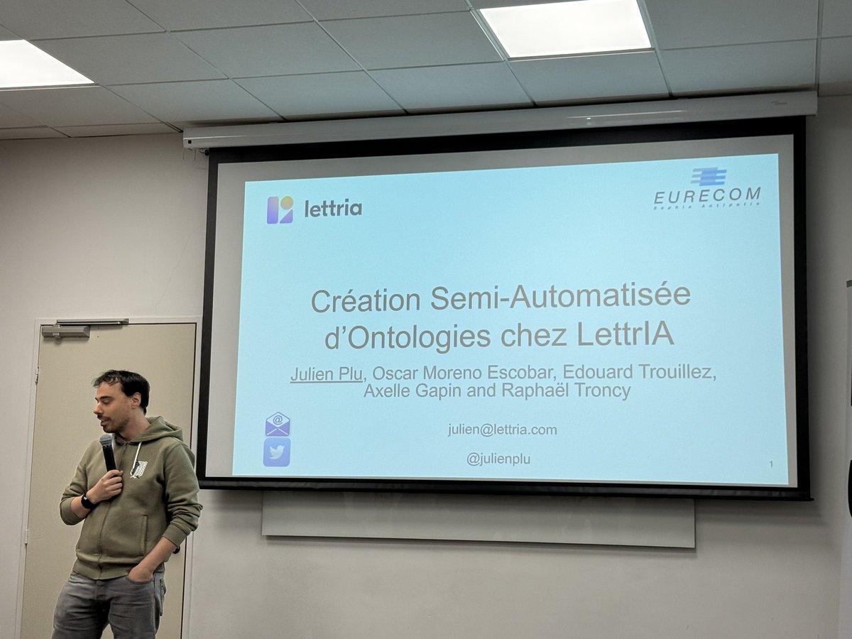 Can #AI and #LLM be used to facilitate the knowledge engineering process? <a href="/julienplu/">Julien Plu ~「ジュリアン・プル 」</a> from <a href="/lettria_fr/">Lettria</a> is presenting the ontology toolkit that leverages LLM to generate competency questions, classes, properties and their axiomatization using documents and a domain description.