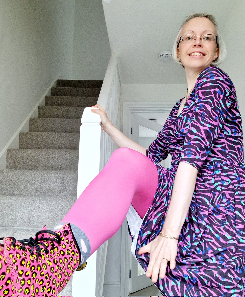 I know, I know - I'm clashing patterns and look like a migraine but in my defence I couldn't find plain boots in the chaos of my life right now. (Did find black tights. Rejected them!)