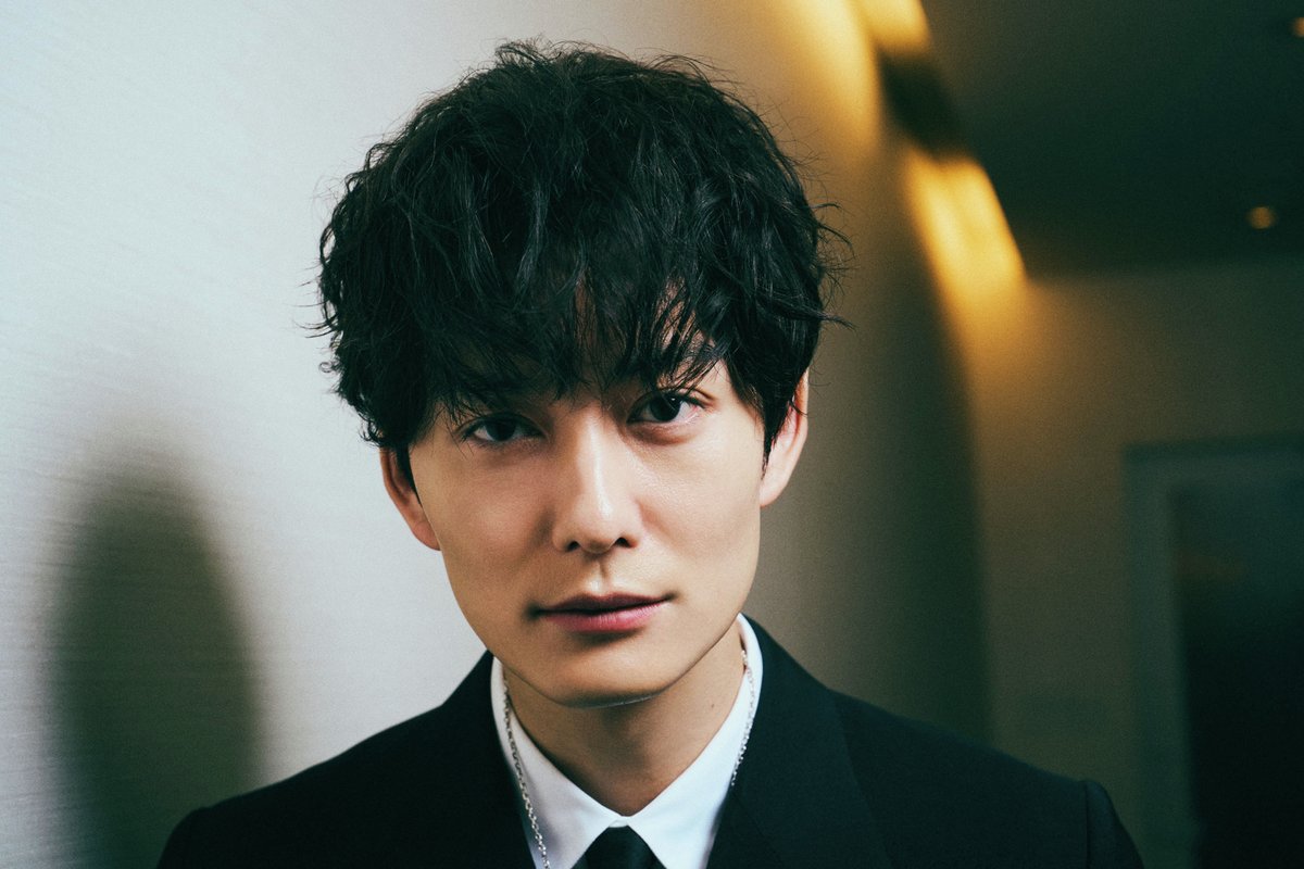 Filmarks's tweet photo. ／ 
インタビュー公開 💰🫧
＼  

映画『#アングリースクワッド 公務員と7人の詐欺師』
天才詐欺師・氷室役の #岡田将生 さんに単独インタビュー🎤✨

役作りのエピソードから最近観た映画＆ドラマのお話まで 💎
記事はコチラから 💁💣
https://t.co/10nZUTtrtH

#FILMAGA @angrysquad2024 https://t.co/yu8PFvQ9TM