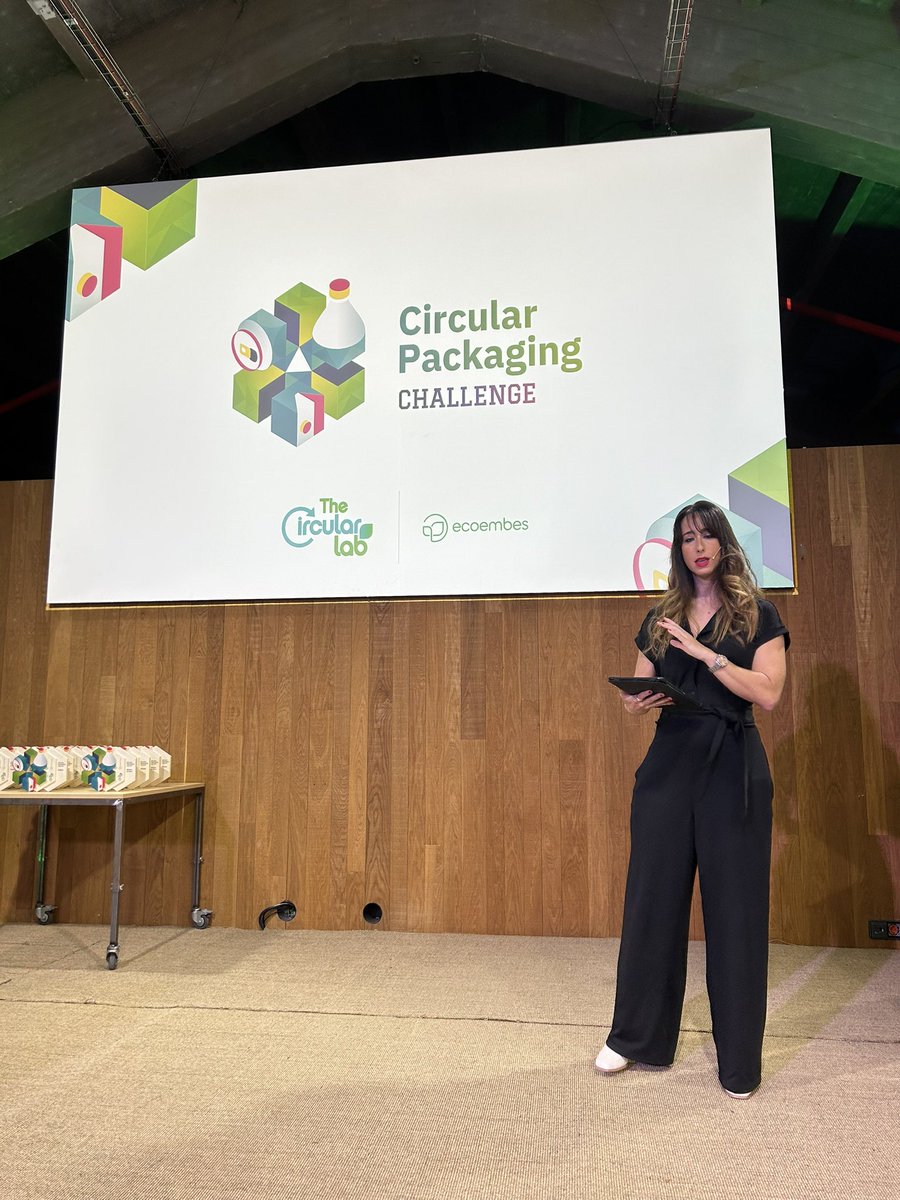 morenodecastro's tweet photo. ¡Arranca el evento final del #CircularPackagingChallenge! 🙌

Deseando conocer  a las startups más innovadoras en #EconomíaCircular. Día de aprendizaje en las nuevas soluciones de futuro del envase sostenible https://t.co/hGfzjBsKep