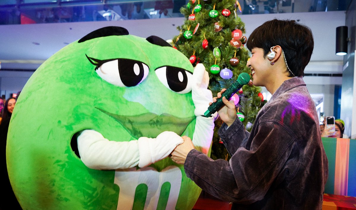 justintdedios's tweet photo. snaps from m&amp;m's fun for all fair. namamasko po 😇 https://t.co/D3m0Ju0s8K