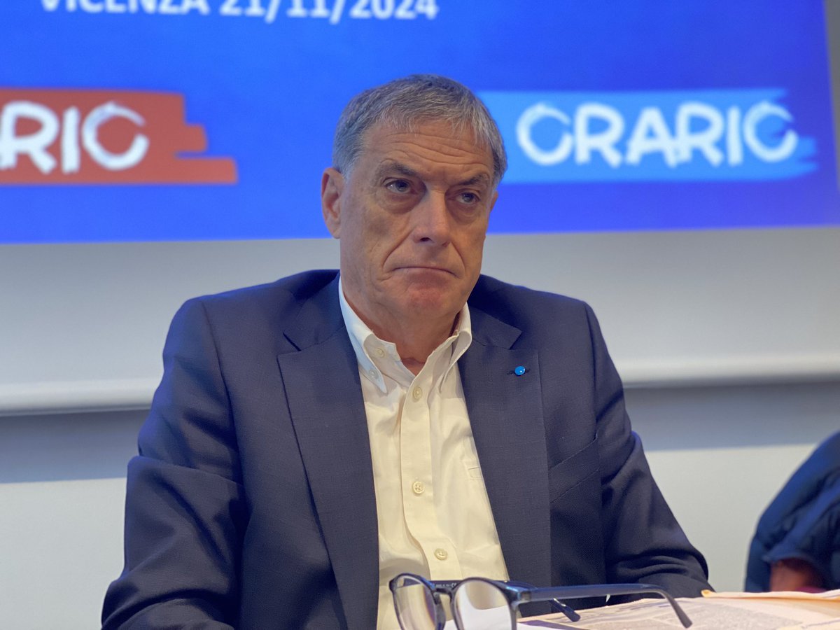 UilmNazionale's tweet image. #Metalmeccanici #RinnovoCCNL #ScioperoUilCgil

Al via Vicenza il Consiglio Uilm Veneto con l’intervento introduttivo del Coordinatore regionale Carlo Biasin. 

Presente il Segretario Generale @RoccoPalombella