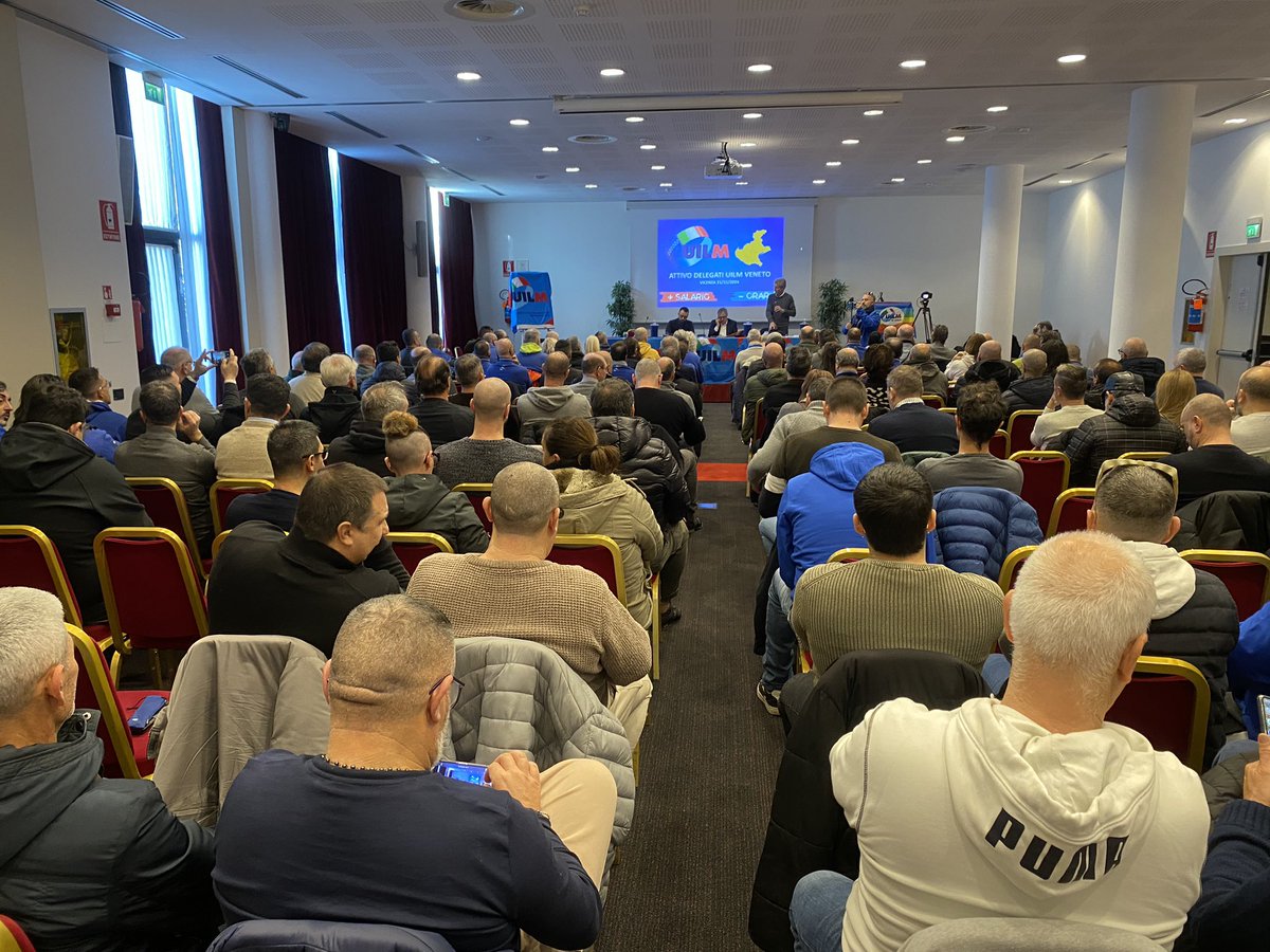 UilmNazionale's tweet image. #Metalmeccanici #RinnovoCCNL #ScioperoUilCgil

Al via Vicenza il Consiglio Uilm Veneto con l’intervento introduttivo del Coordinatore regionale Carlo Biasin. 

Presente il Segretario Generale @RoccoPalombella