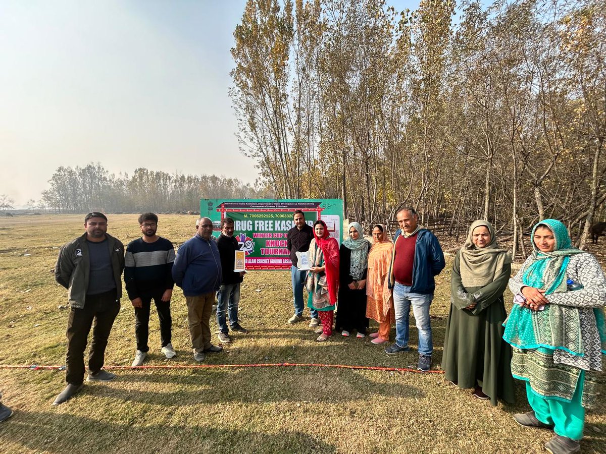 OfficeofBDOSgr's tweet photo. "Opening the innings for a brighter future—today we inaugurate our cricket tournament, where every run counts and the message is clear: Play clean, stay drug-free. 🏏 #CricketForACause #DrugFreeKashmir #DrugFreeTournament #PlayWithIntegrity" @diprjk @ACP__Srinagar @shafiamaqbool https://t.co/IFsCoV6bbd