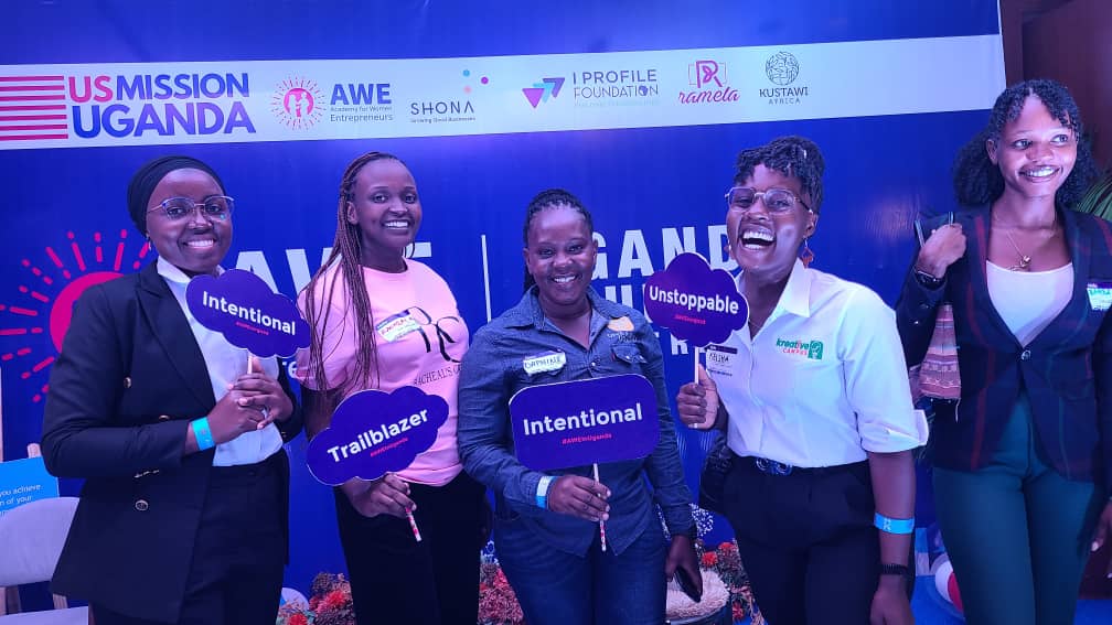 KreativeCampus's tweet image. As an implementing collaborator for AWE Cohort 8, Kreative Campus was represented by @Keitesi9 (AWE Cohort 6 Alumni) at the #AWEConferenceUG2024.

This happened at @kampalasheraton, where the team had the opportunity to present the Kreative Campus mandate to the U.S. Ambassador…