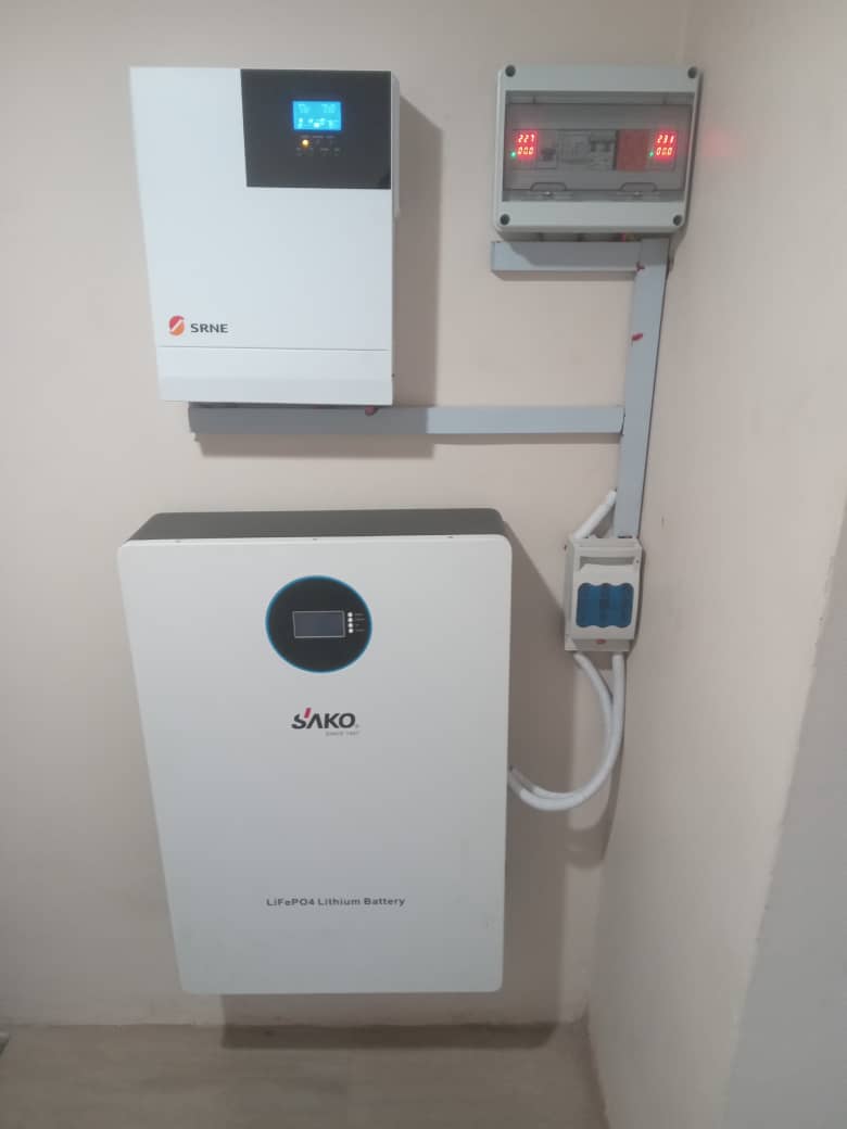 emax07zw's tweet photo. @daddyhope Smart and intelligent solar backup systems at affordable prices.

3kva fix and supply $1450
5kva fix and supply $2480.

Visit us at 17432 Chiremba Road Hillside Harare. Area close to OK MART.

Alternatively you can call or whatsapp +263778461085 / +263775389616. https://t.co/zZyuaZn0Hp