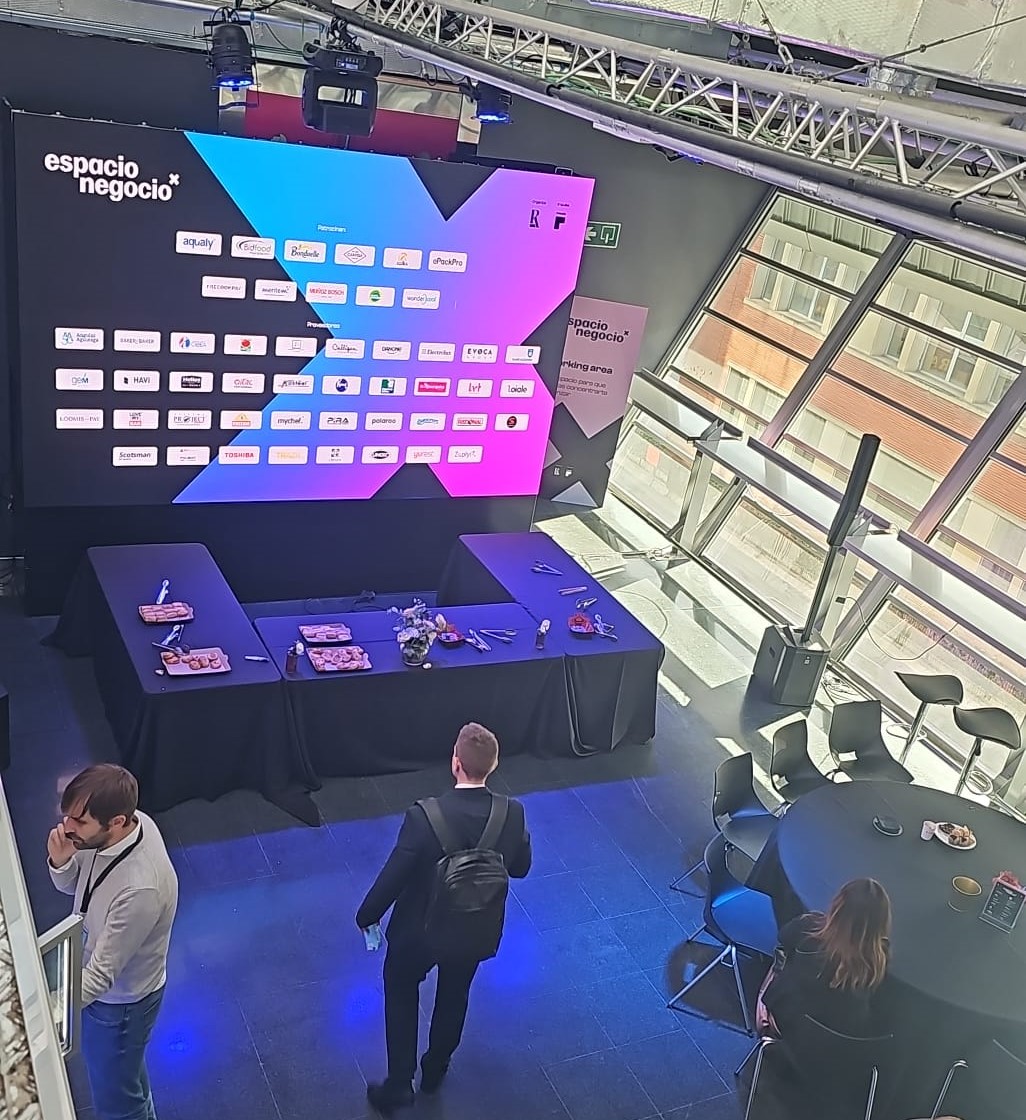 SDS · POLIBOX ESPAÑA tweet media