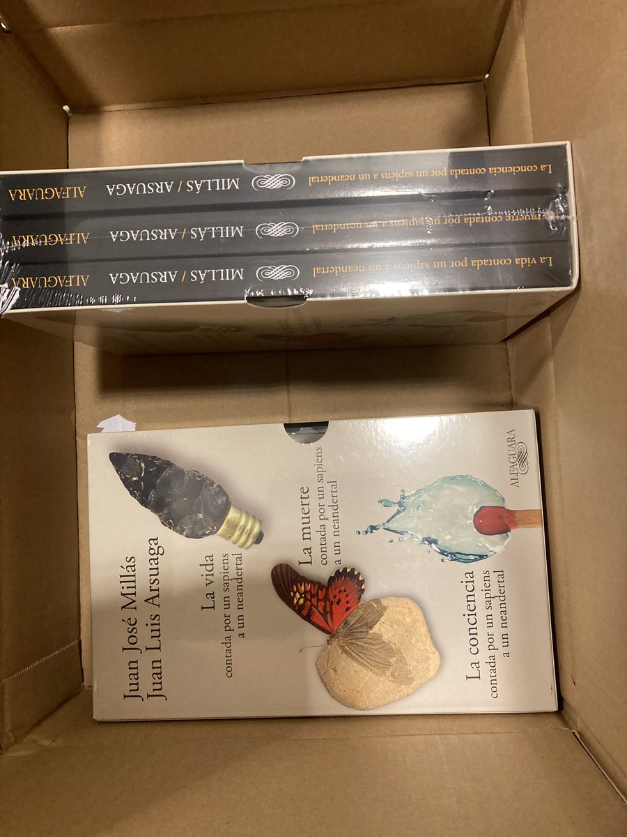 Gracias a <a href="/AlfaguaraES/">Alfaguara</a> sortearemos dos colecciones de libros que nos acaban de llegar al MEH . Anunciaremos su nombre aquí y del MEH se pondrán en contacto con vosotros para enviaroslos. Gracias y suerte.