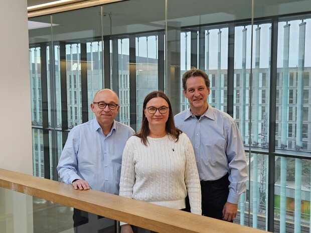 Auf der Spur des Schlüsselproteins #RUNX2: Prof. Dr. Christoph Knosalla, Dr. Mariya Kucherenko und Prof. Dr. Wolfgang Kübler starten #DHZC- und #Charité-Forschungsprojekt zur Ursache von #Lungenhochdruck bei #Herzinsuffizienz. Gefördert von der #DFG ➡️ dhzc.charite.de/news/auf-der-s…
