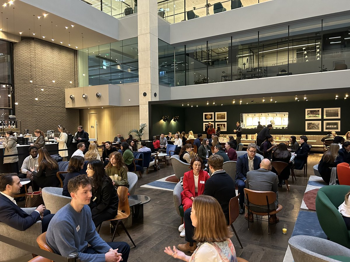 Kicking off with our first round of #networking and #mentoring today at our NewGen Quick Connect Event. #NewGenners got to experience 1 to 1 mentoring with a range of professionals from across the sector🏙️