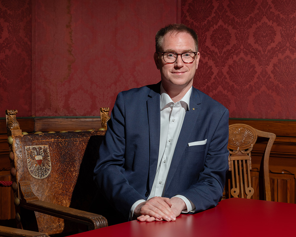 Hoe passen Nederlandse en Duitse burgemeesters #woningbouw en #gebiedsontwikkeling als bestuursinstrument toe? #Burgemeester Jan Nieuwenburg uit #Hoorn en Jan Lindenau uit #Lübeck, staan voor vergelijkbare uitdagingen en spreken over hun werkwijzen: bpd.nl/actueel/nieuws…