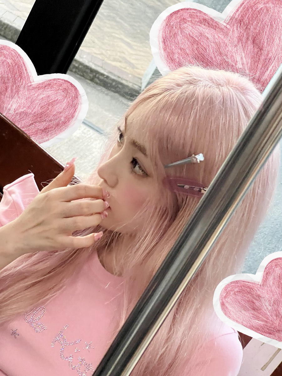 Red Velvet tweet media