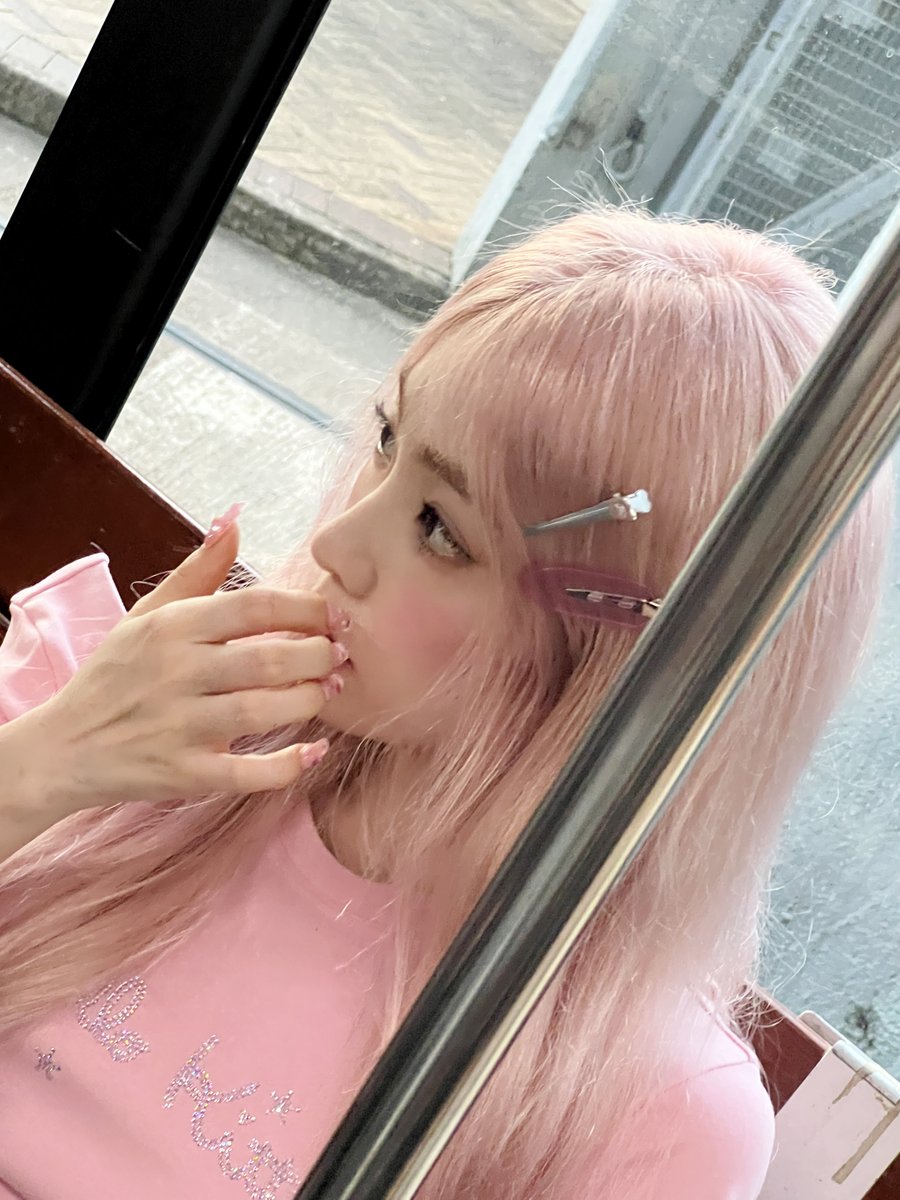 Red Velvet tweet media