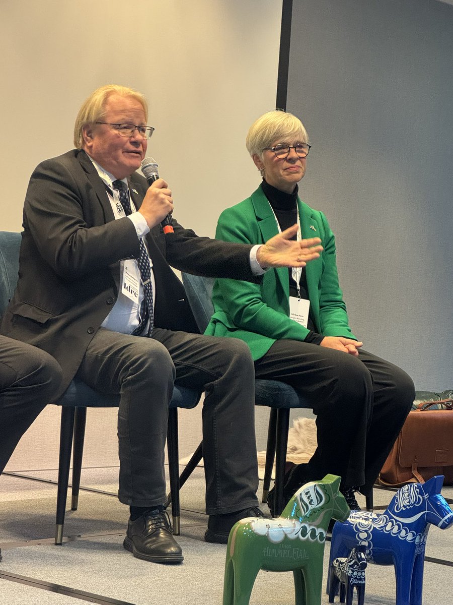Pernilla Wiberg, OLY (@pernillawiberg) on Twitter photo ”Idre goes Stockholm” Tänk vad framåtsträvande entreprenörskap och samarbetsvilja kan åstadkomma. Presentation för politiker och andra intressenter igår. #idredagen <a href="/idrefjall/">Idre Fjäll MtnResort</a> #pernillawiberghotel #idrehimmelfjäll #fjätervålen #grövelsjön #idresameby ”Idre goes Stockholm” Tänk vad framåtsträvande entreprenörskap och samarbetsvilja kan åstadkomma. Presentation för politiker och andra intressenter igår. #idredagen <a href="/idrefjall/">Idre Fjäll MtnResort</a> #pernillawiberghotel #idrehimmelfjäll #fjätervålen #grövelsjön #idresameby