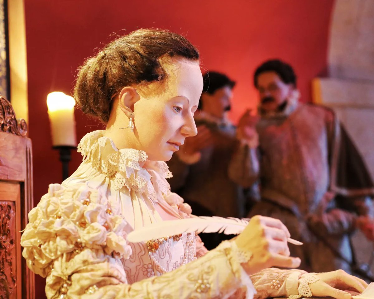 🔴 𝗖𝗢𝗡𝗖𝗜𝗟𝗜𝗔𝗕𝗨𝗟𝗘 | Tout le monde s'est réuni pour fêter le mariage de Charlotte de La Marck, héritière de Sedan, et Henri de la Tour d'Auvergne, père du célèbre Turenne ! 💒

En visitant le château, vous pouvez aujourd'hui revivre ce grand événement ! Cap sur 1591 ! 💪