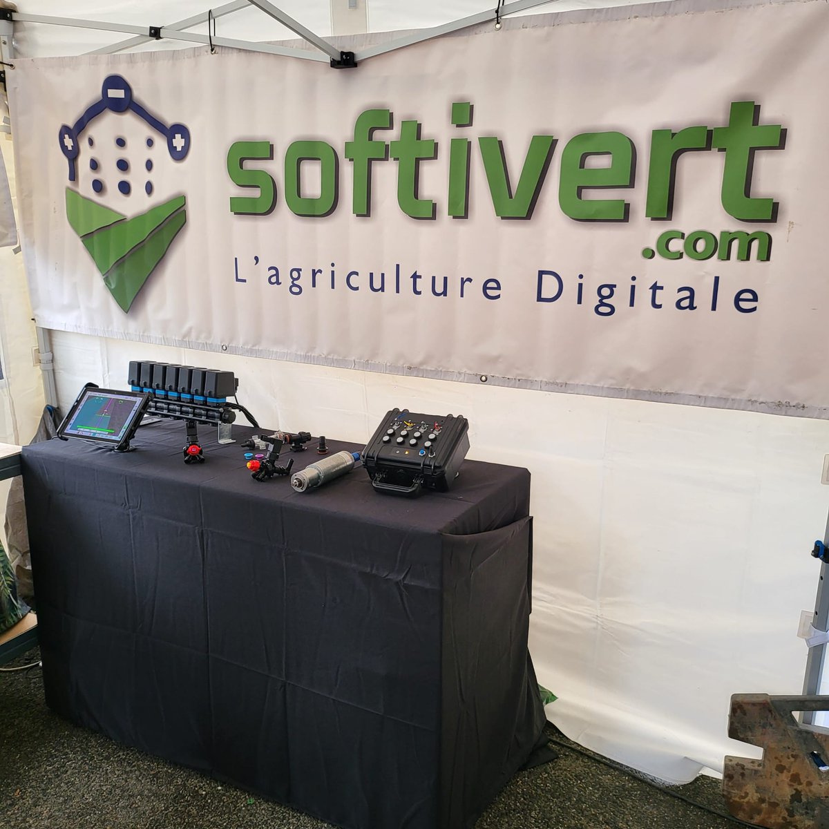 Softivert's tweet image. 🌿 L'équipe Softivert / Softirob est en place au salon Végétaelis  ! 🌿

Retrouvez-nous pour échanger sur vos projets et poser vos questions 🚜💡.

➡️ On vous attend nombreux !

#Softivert #Softirob #SalonVégétaelis #agriculture #solutions #agriculteur #agricultrice
