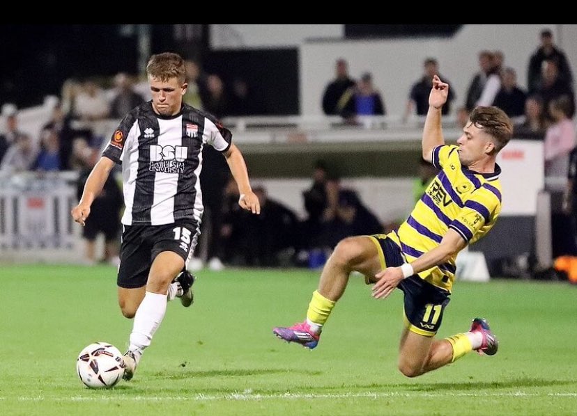 We have some exciting news.... 

First year academy player Louis Sweeten has been called up to represent England Colleges. 

Louis attended two trial days where hundreds of the best young college students competed for an opportunity to represent their country. 

🦁🦁🦁