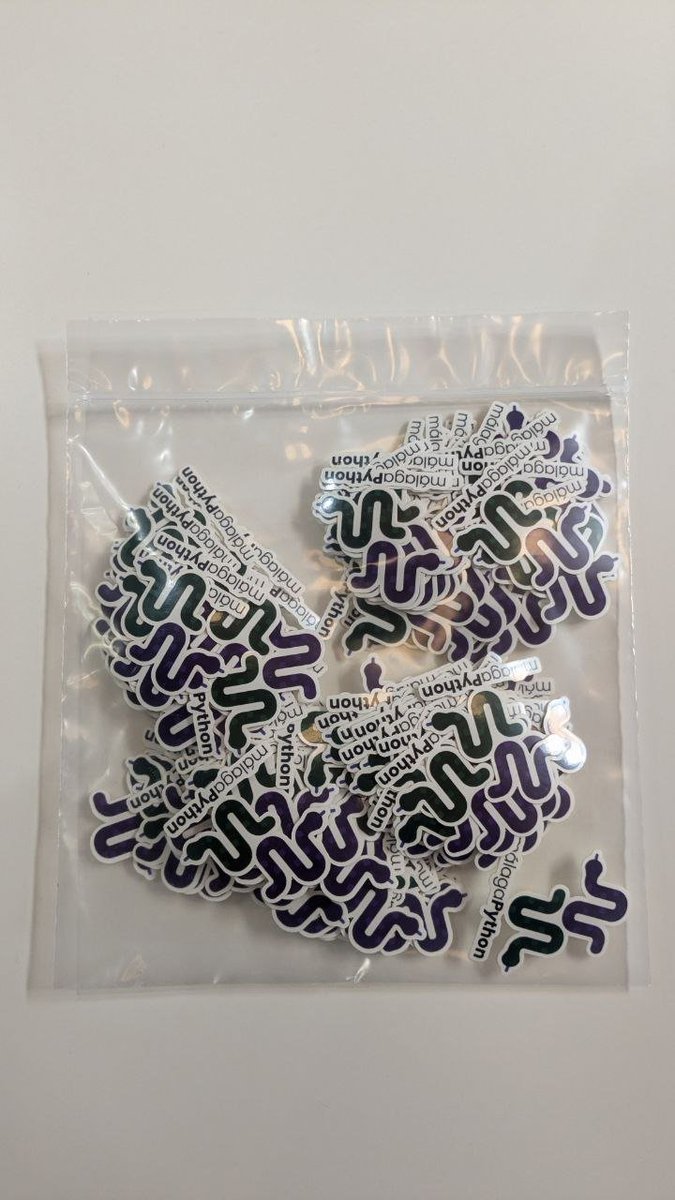 python_malaga's tweet image. ¡Tendremos pegatinas de Python Málaga en el evento de esta tarde!

🚪 Apertura puertas: 18:30.
🕡 Comienzo: 19:00 (¡puntuales!).
📹 Más info y 🔴streaming: sites.google.com/plytix.com/ply…

¡¡Os esperamos!!