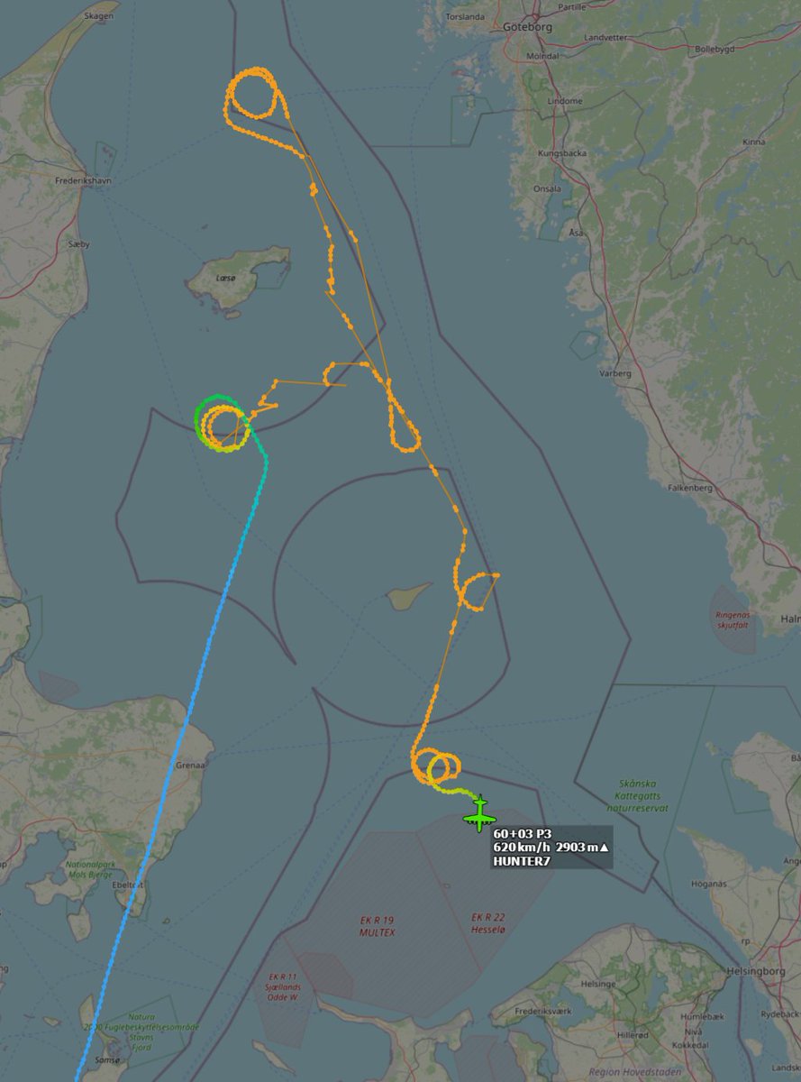 Nimras__'s tweet photo. Flight path update for #HUNTER7.
The last few loops were at the location where the Yi Peng 3 is anchored.

#3F492A https://t.co/YMcZpwdu1r