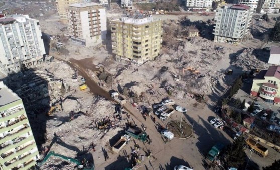 MarasManset's tweet photo. Depremde yıkılan Ebrar Sitesi F Blok'a ilişkin yeni bilirkişi raporu dosyaya sunuldu https://t.co/bdXVSHU0nf https://t.co/s55BwQFFcw