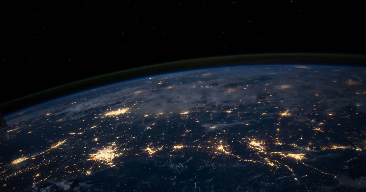 RC365plc's tweet photo. “The #crossborderpayments landscape is experiencing unprecedented growth, driven by globalisation, e-commerce expansion and the rise of the digital economy,” according to @FinTechMagazine. 
 
#RCGH #RC365 #RCPAY 
 
https://t.co/aoMj9PNJFK https://t.co/P76LiNxL1z