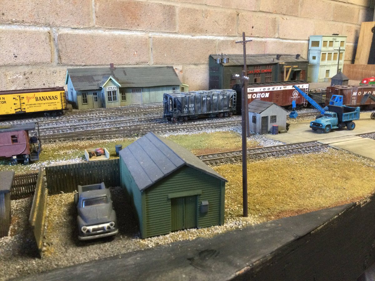 MrSRFoster's tweet image. Very pleased that my garage based layout CHIRM has been made into Plan of the Month in the latest edition Of Continental Modeller, out today!