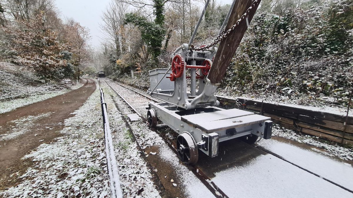 ❄️Snowy Amberley❄️

#snow #Winter #winterseason #festivevibes #FestiveSeason #industry #history #museum