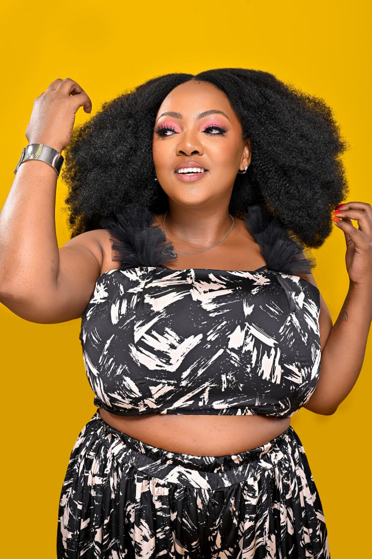 Congrats on the nomination! 🎉
Lizwi has done it again, representing SA on the global stage! 🌍 Her hit Amathole is up for Best World Hit at the Russia Music Box Awards happening today. Let's cheer her on! 🇿🇦
Good luck, <a href="/SaLizwi/">Lizwi M SA</a>