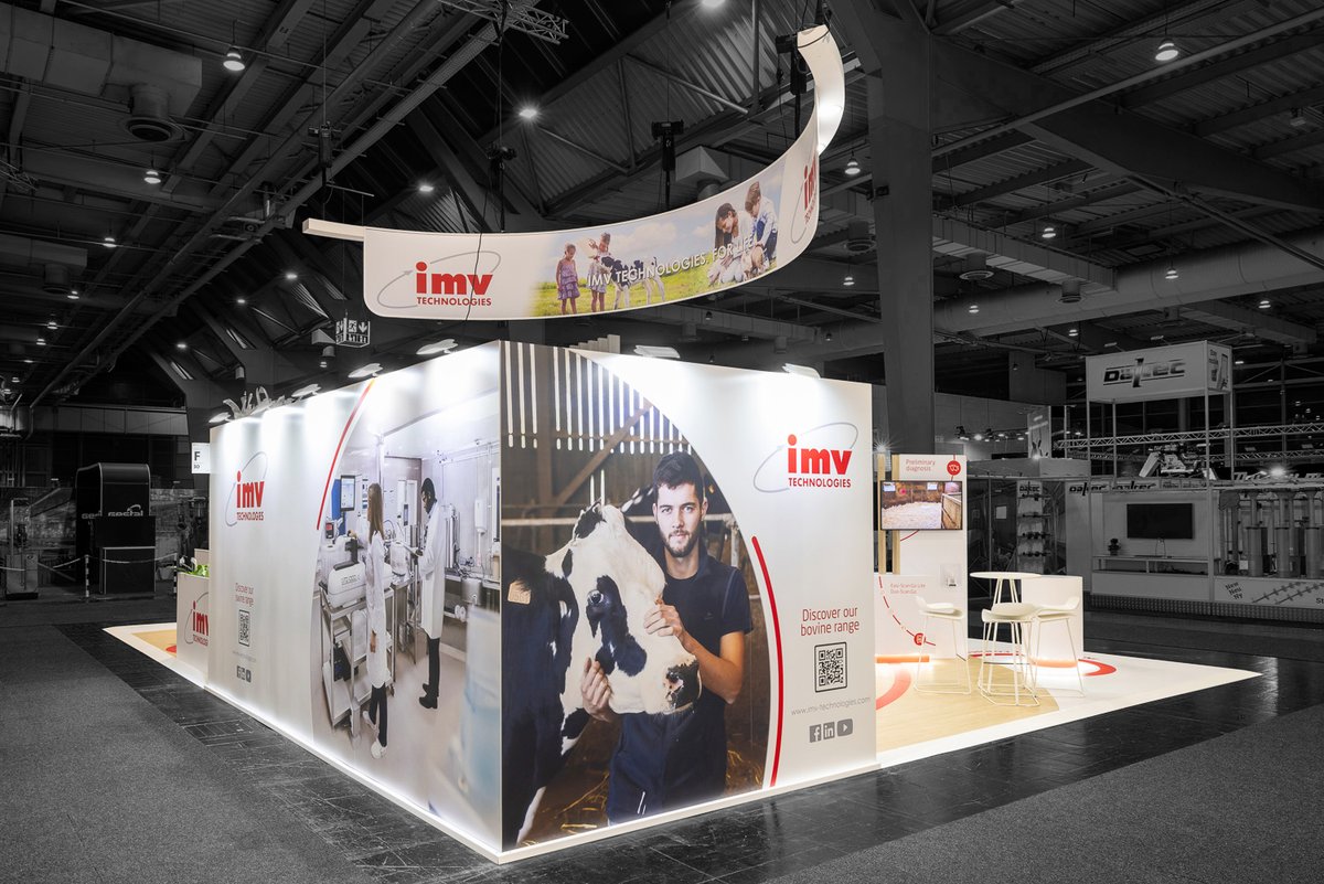 R2 Stand & Event tweet media