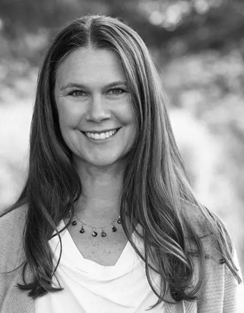 vanessable's tweet photo. If you read one poem this week, make it this one. It has brightened by heart. Rosemerry Wahtola Trommer - For When We Greet Each Other https://t.co/nioQzzTSc8 https://t.co/VevhtQEboa