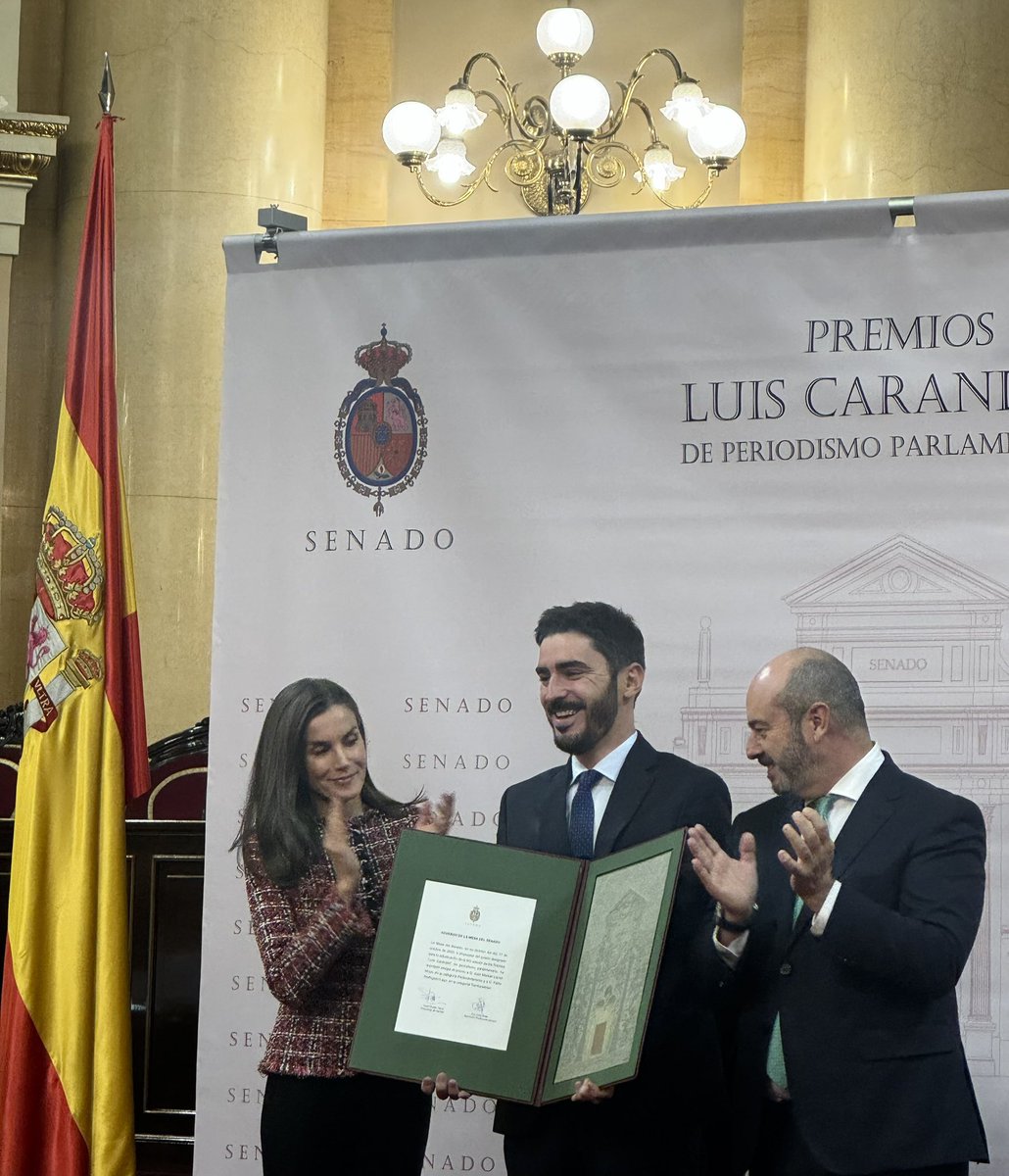 El hombre del día, <a href="/juanmalamet/">Juanma Lamet</a> recogiendo su premio Luis Carandell