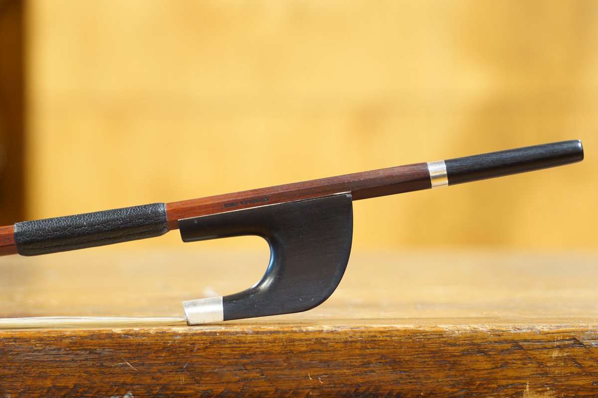 【お勧め品ご紹介❗️】
 以前ご紹介したKUNITAKA OHSEのページを公開いたしました！
 
 x.gd/C28Bo
 
 新しく更新した商品もありますので、ホームページをぜひご確認ください🎻

お問合せ→ 03-5357-8907
LINEからのご連絡もお待ちしています！
lin.ee/egCVnJ8
#コントラバス弓