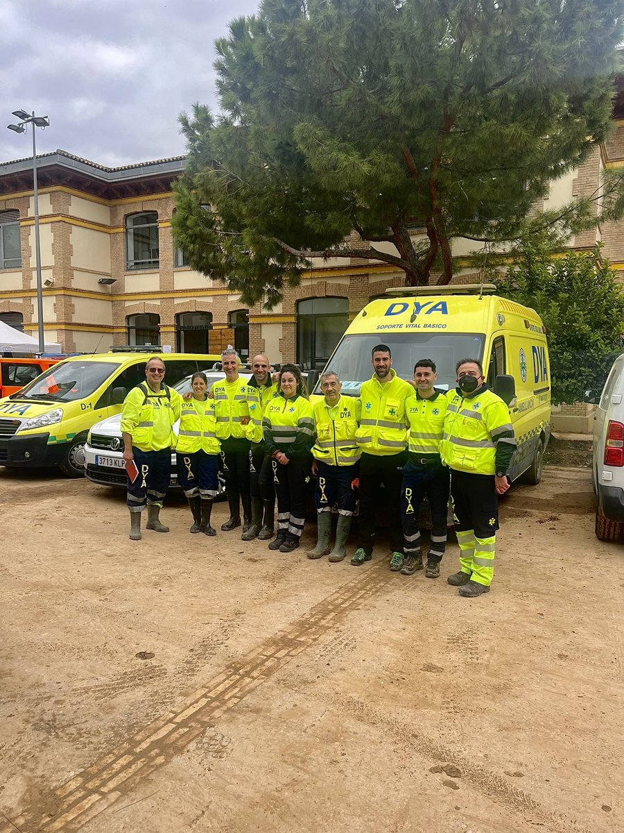 Día tras día, seguimos al pie del cañón, apoyando en las labores sanitarias y logísticas. 🚑

Esto es posible gracias al esfuerzo y dedicación de nuestros VOLUNTARIOS, quienes hacen que podamos continuar desplegados en la zona, ayudando a quienes más lo necesitan.

¡GRACIAS! 💪🏾💛