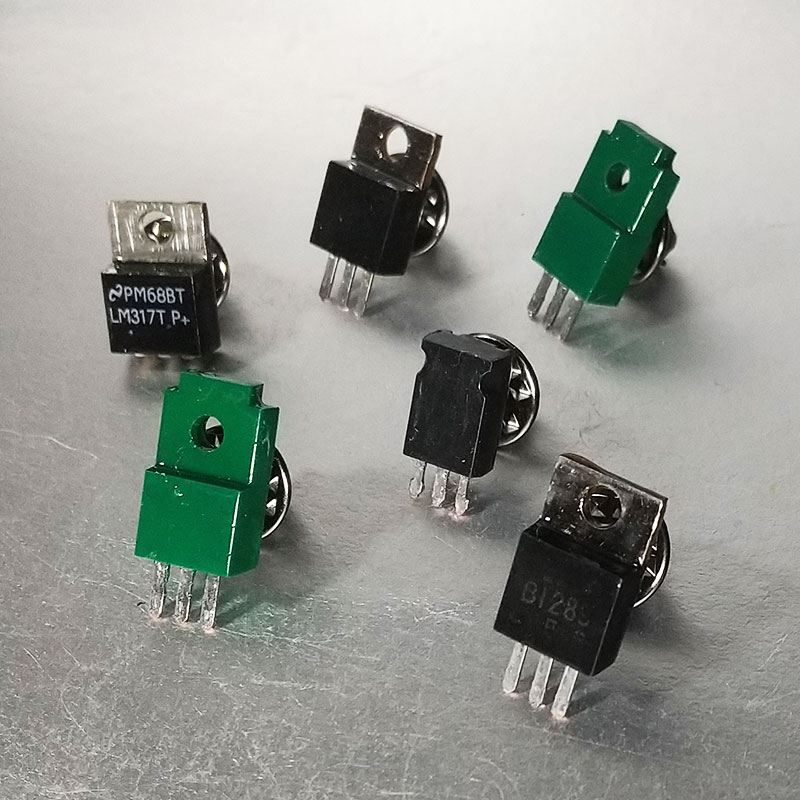 tinypoool's tweet photo. ピンズ　【新作】
「エレクトロニクス界隈」
「京都ハンドメイドマルシェ」に持って行きます
12/7(土) Booth No.A-62
#京都ハンドメイドマルシェ
#ピンズ
#pins
#エレクトロニクス界隈
#electronicsseries
#ハンドメイド
#handmade
#handycraft https://t.co/ScaCxCHaTo