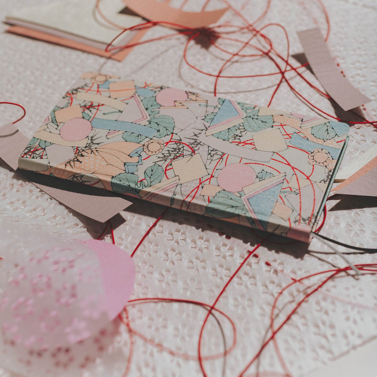 再入荷のお知らせ】 人気の手帳カバーやweeksが再入荷しました