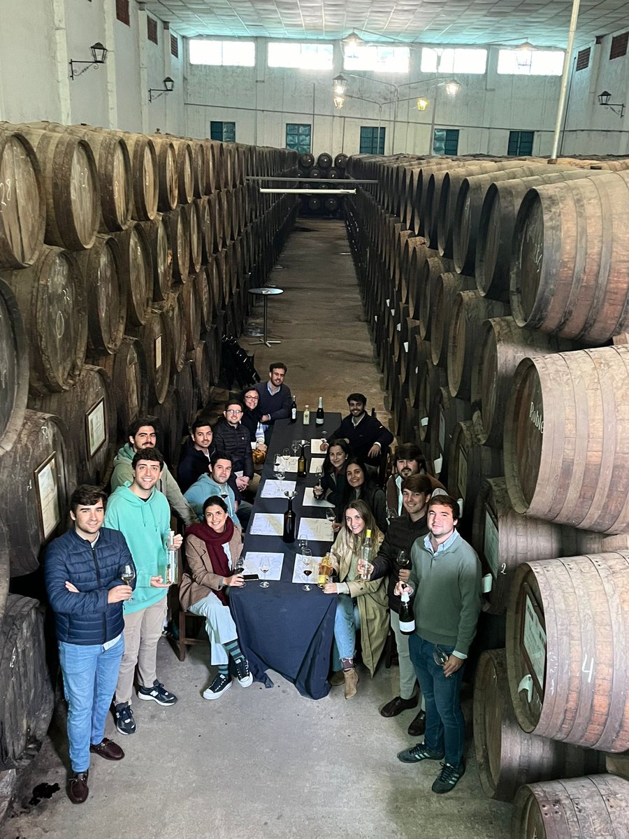 ETSIAM - UCO (@etsiamcordoba) on Twitter photo 🗣️Ayer, los estudiantes de 2º curso del Máster en Ingeniería Agronómica <a href="/ETSIAM_MIA/">MIA</a> de la <a href="/ETSIAMCordoba/">ETSIAM - Universidad de Córdoba</a>, visitaron en #Montilla, <a href="/bodegasrobles/">Bodegas Robles</a>, una referencia en viticultura sostenible y producción ecológica en la región. 🗣️Ayer, los estudiantes de 2º curso del Máster en Ingeniería Agronómica <a href="/ETSIAM_MIA/">MIA</a> de la <a href="/ETSIAMCordoba/">ETSIAM - Universidad de Córdoba</a>, visitaron en #Montilla, <a href="/bodegasrobles/">Bodegas Robles</a>, una referencia en viticultura sostenible y producción ecológica en la región.