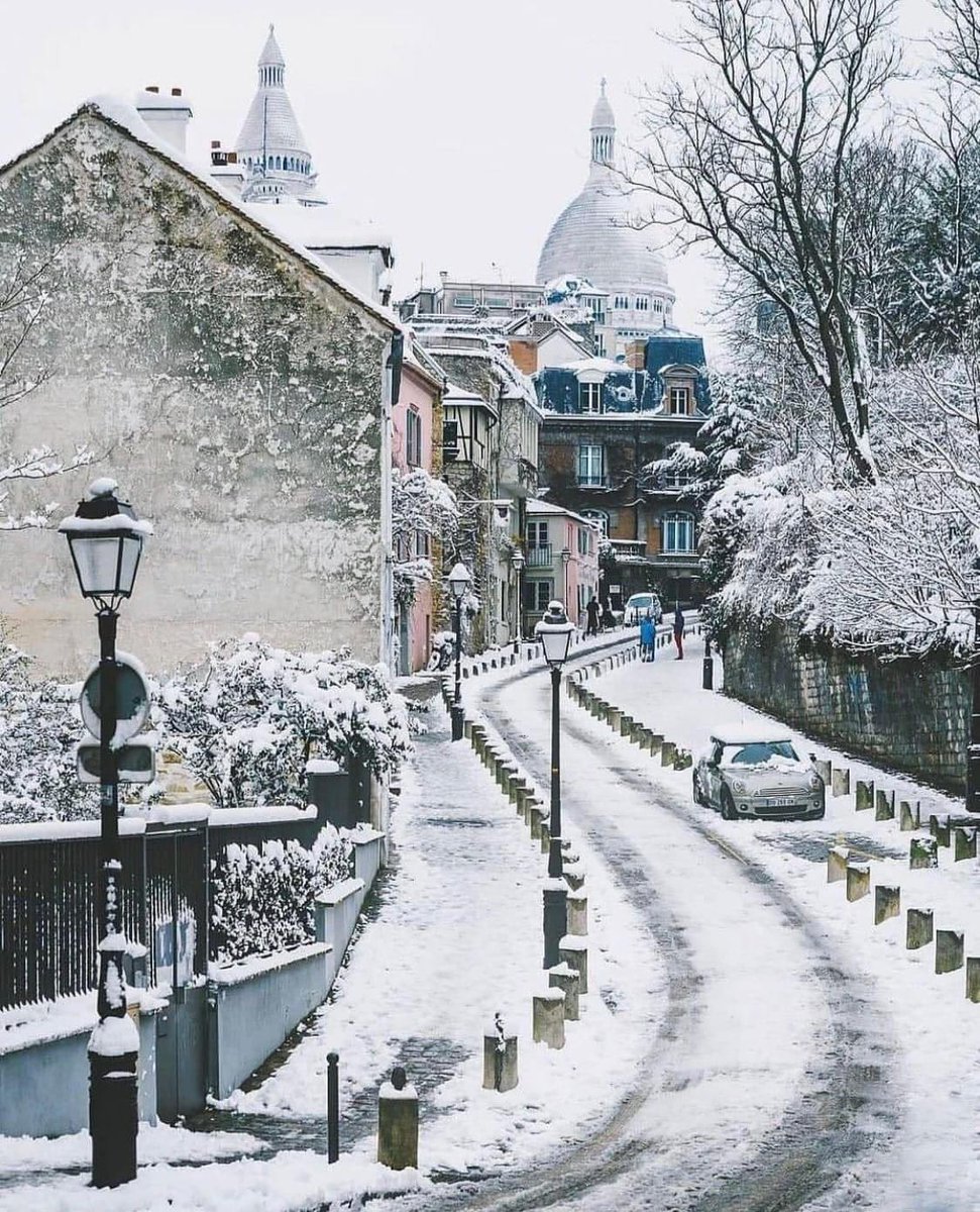 Rue de l'Abreuvoir sous la neige ❄️
Paris