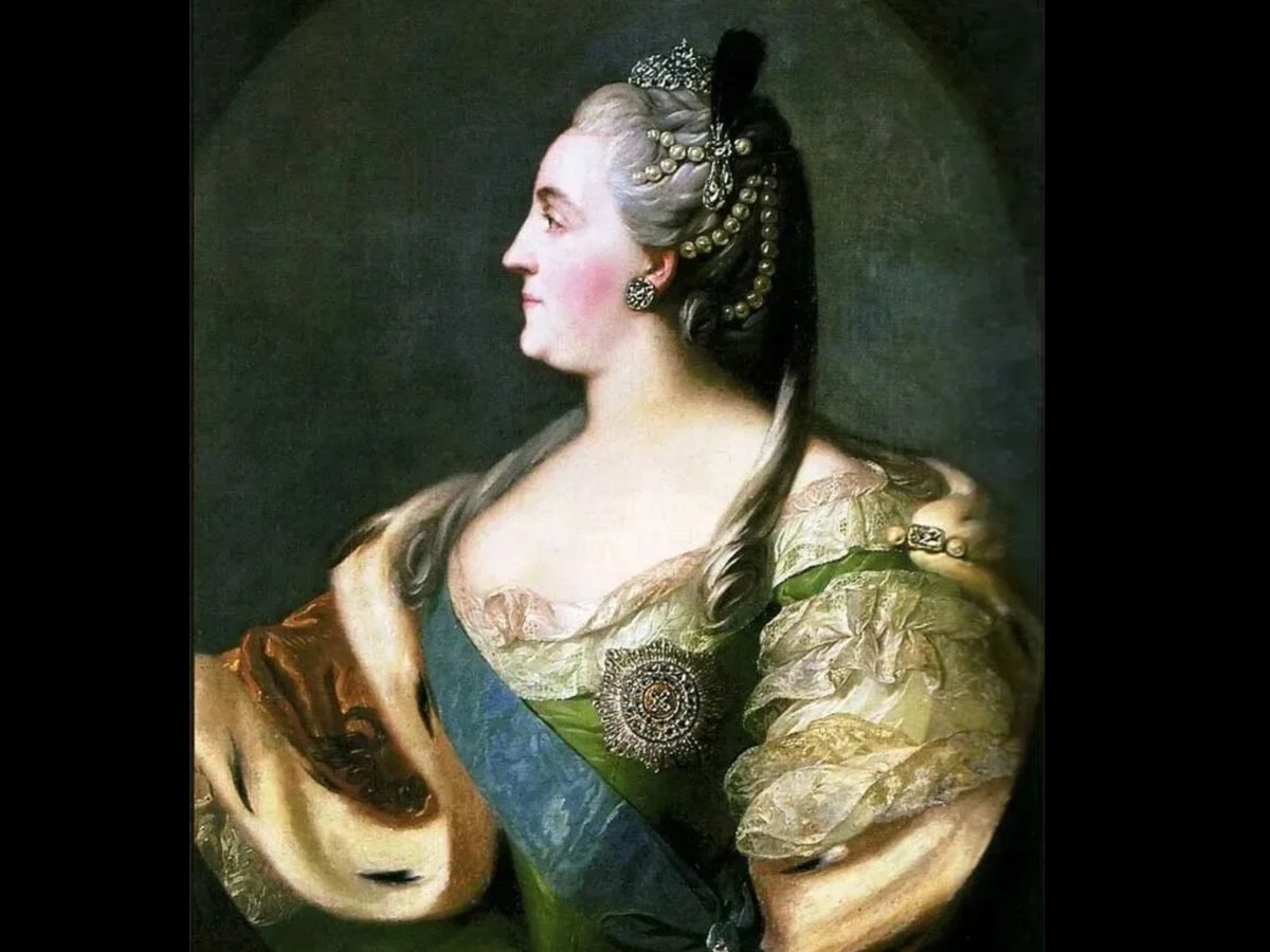 21 ноября 1764 года указом Екатерины ll ликвидировано гетманство в Малороссии.
Императрица была убеждена, что гетманство - вредный пережиток, а потому подлежит искоренению. При Богдане Хмельницком население Малороссии - 700 тысяч человек. Уже в 1897 году достигло 22,5 миллионов.