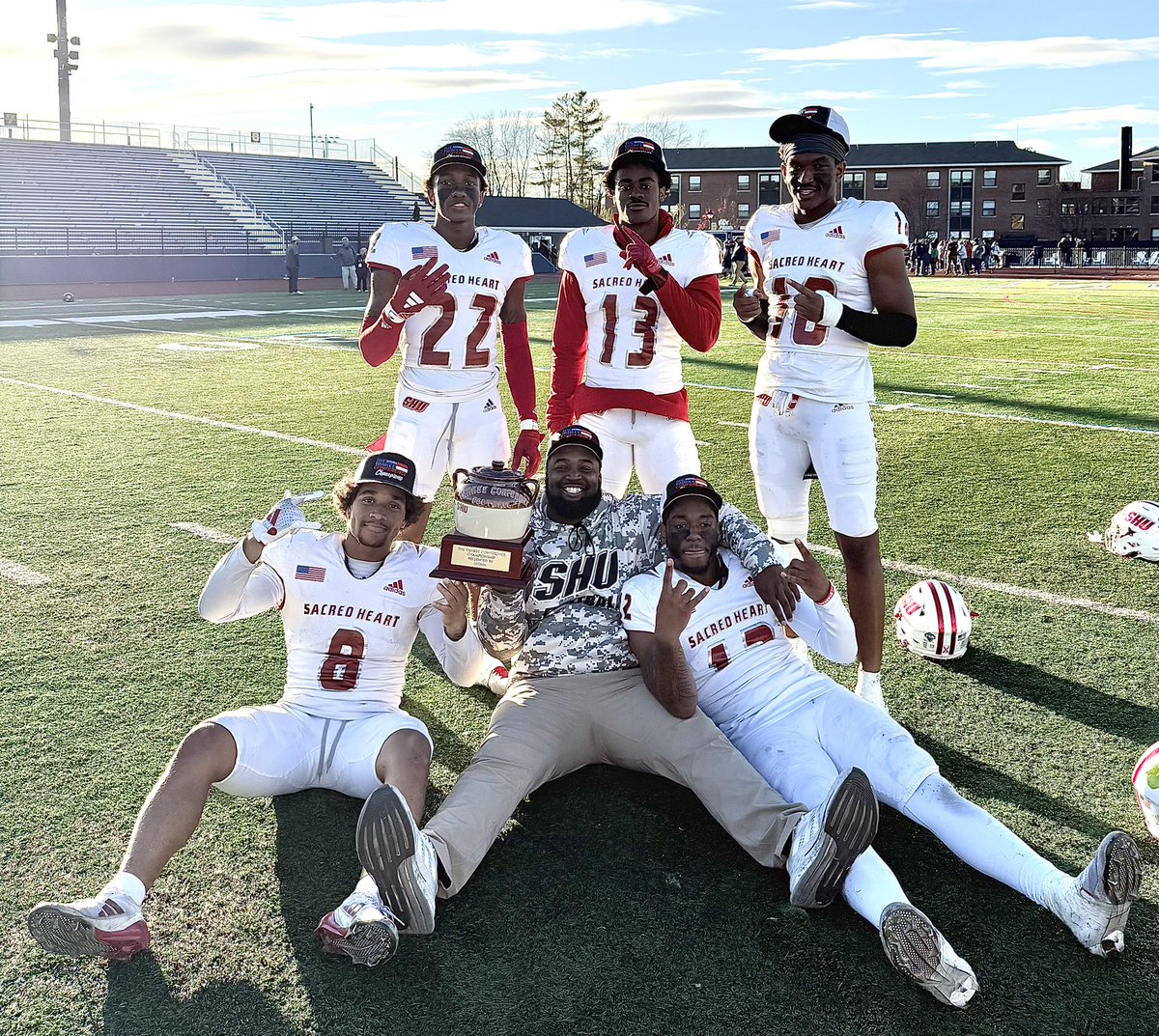 Juice Lowery 🧃 tweet media