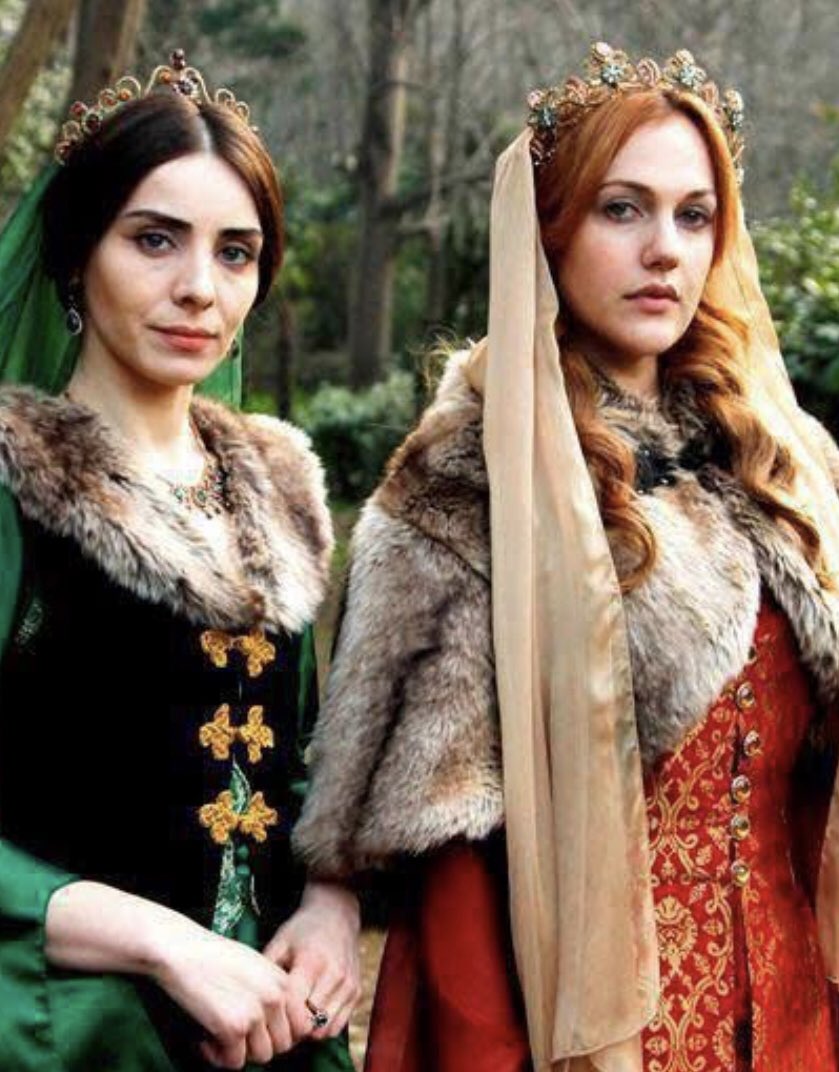 admihan's tweet photo. Hürremcilerin genelinin sosyal zekası düşük insanlar olduğunu nerden mi anlıyorum

Hürrem mustafayı öldürünce, mahidevran da mehmeti öldürmüştü hak etti derler

Hürremin Mustafaya 2 kez suikast düzenlemesinin sonucu mahidevran mehmeti öldürünce söverler

Hürremciler = akpliler https://t.co/63MUDB7UxY
