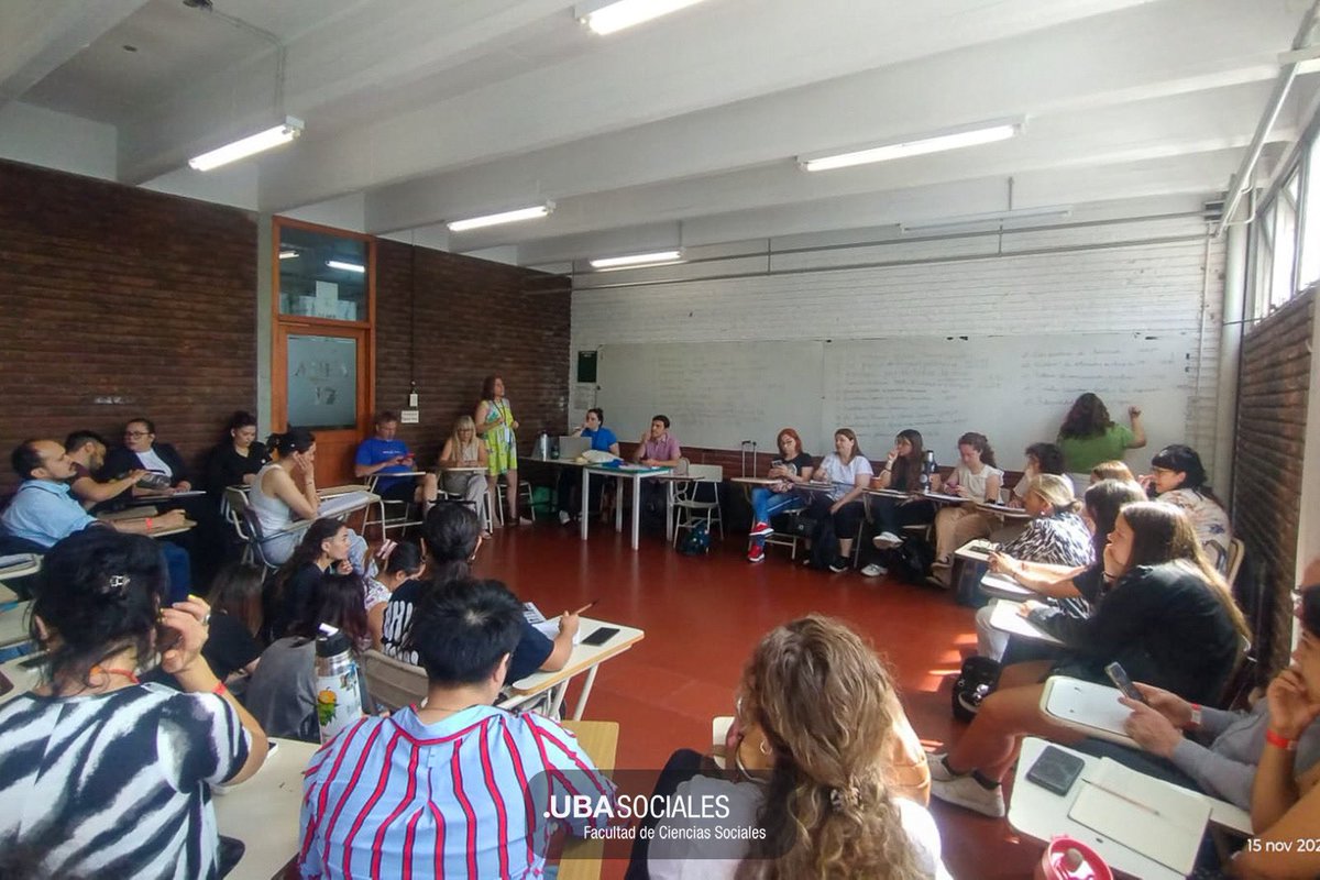 ubasociales's tweet photo. Participamos del VII Congreso de Extensión de la @AUGMoficial  que se realizó los días 13, 14 y 15 de noviembre en Mar del Plata. 
Junto a otras facultades de la UBA (@filo_uba, @AgronomiaUBA, @ingenieriauba, @Exactas_UBA) pudimos fortalecer el intercambio de experiencias🤝🏽 https://t.co/YiUzzQUi6O