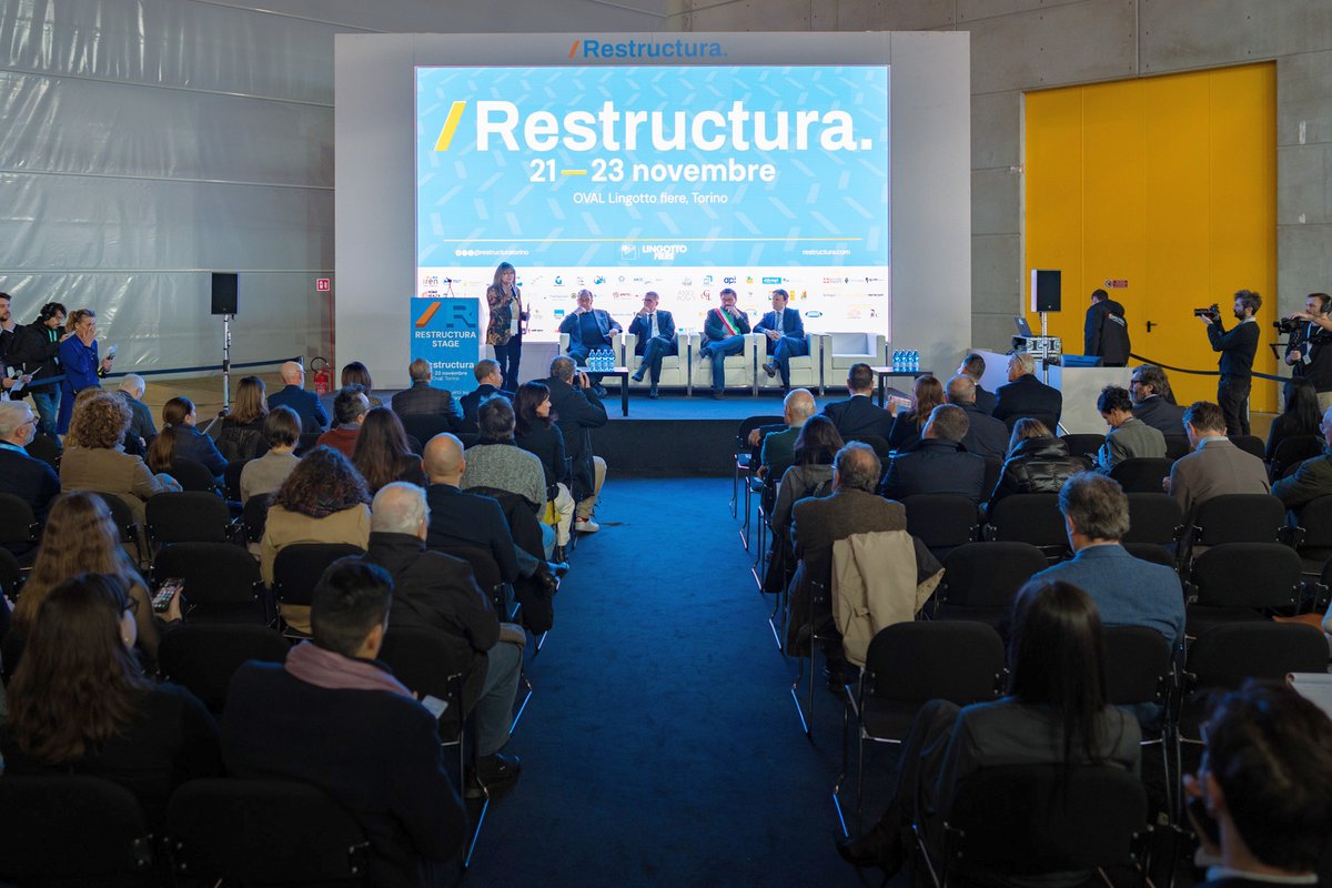 Piemonte Informa (@piemonteinforma) on Twitter photo Taglio del nastro a #Restructura, il Salone dell'#edilizia in programma fino a sabato 23 novembre all'Oval di #Torino
Alla cerimonia era presente l’assessore regionale alle Attività produttive <a href="/AndreaTronzano/">Andrea Tronzano</a> Taglio del nastro a #Restructura, il Salone dell'#edilizia in programma fino a sabato 23 novembre all'Oval di #Torino
Alla cerimonia era presente l’assessore regionale alle Attività produttive <a href="/AndreaTronzano/">Andrea Tronzano</a>